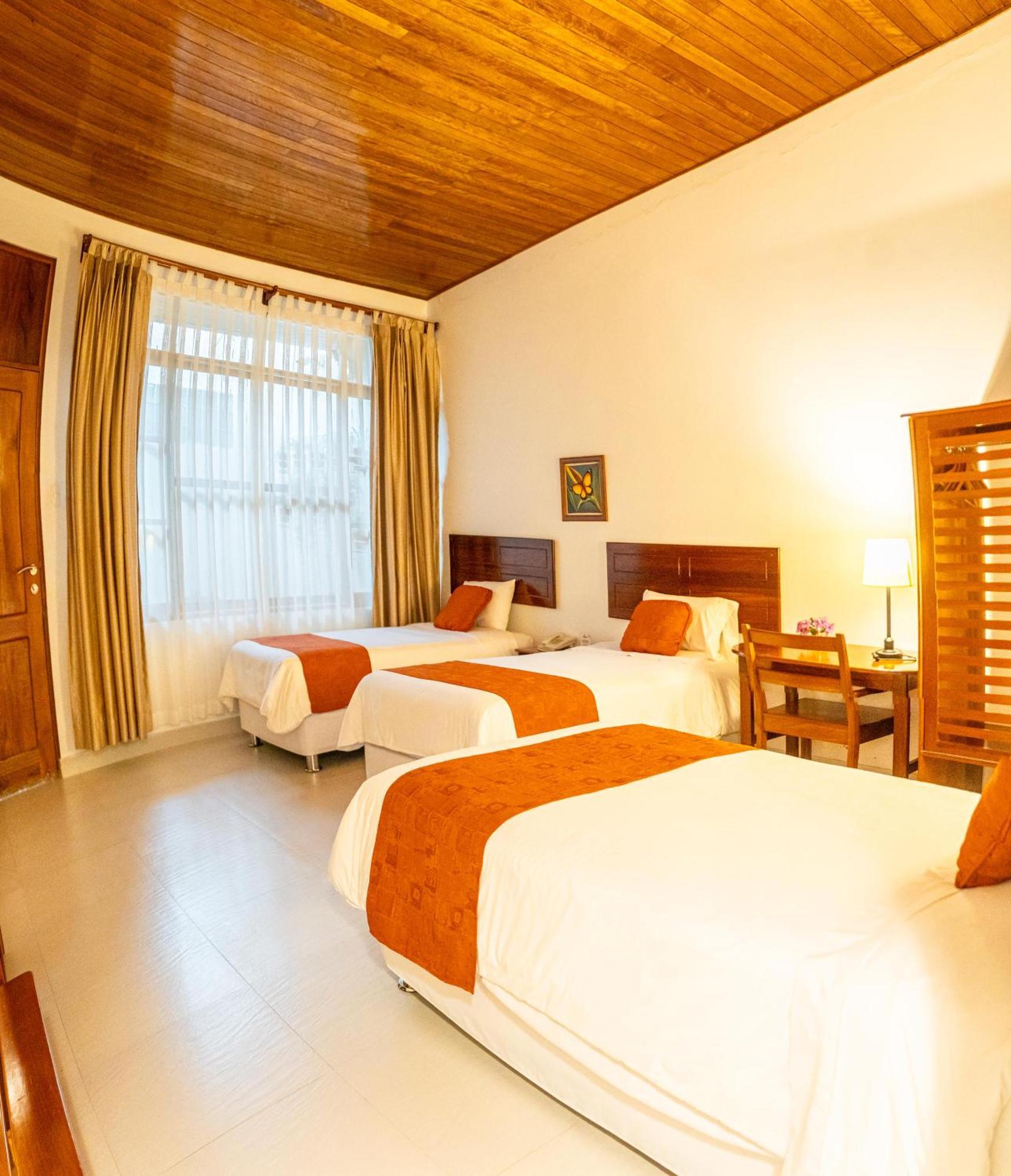 Altavista Casahotel - Asociado Casa Andina Moyobamba Extérieur photo